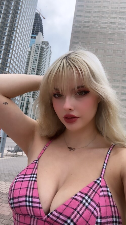16923733742f129456e4a63bf40c3ce7.jpg
