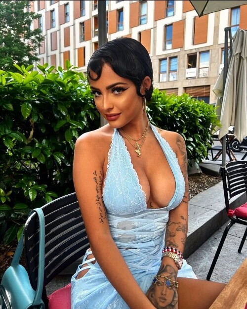 348c55cf259bb0bacbfff31fd667e4b4.jpg