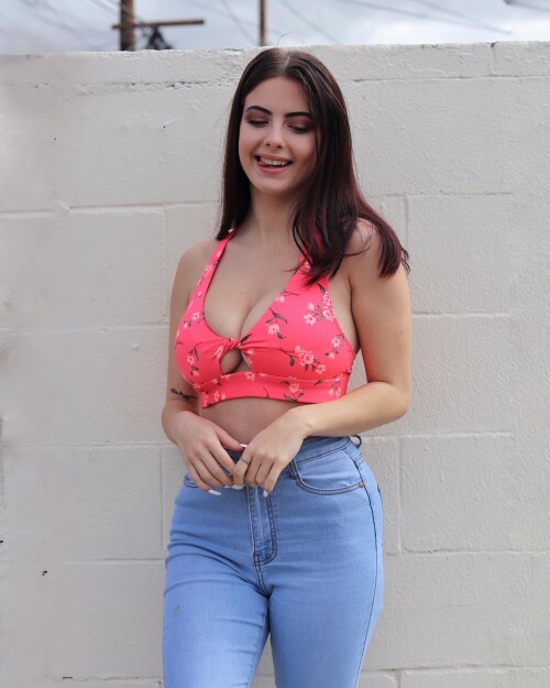 444f03057d5de56000a25e1fccbd21be.jpg