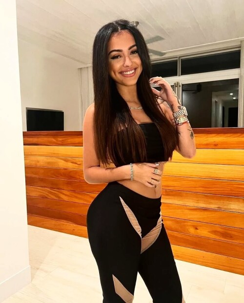 4ecf856db3a64a066c6df4e94bb8839f.jpg