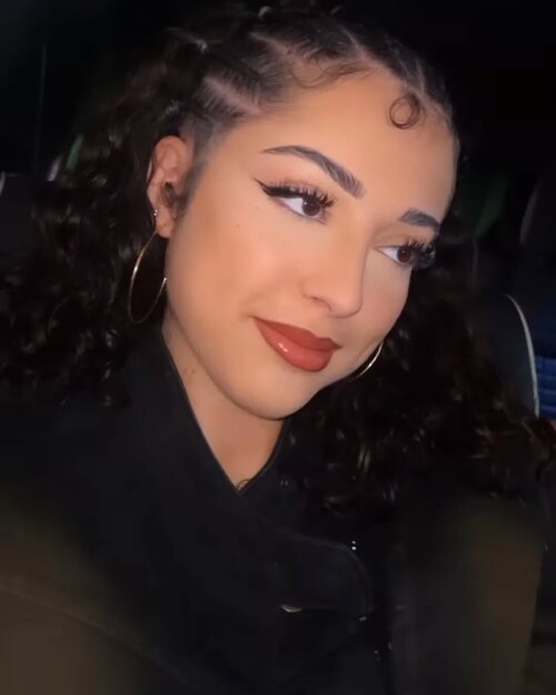 c4d0f12b414528fbd3ea9b862de0c895.jpg
