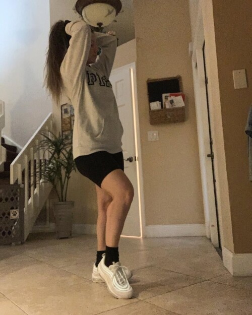 5c97beb9227fba16791f54310ee464e9.jpg