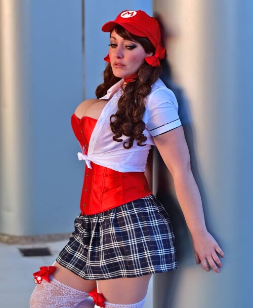 d3ca821de7704222b7c76ffda3386a27.jpg