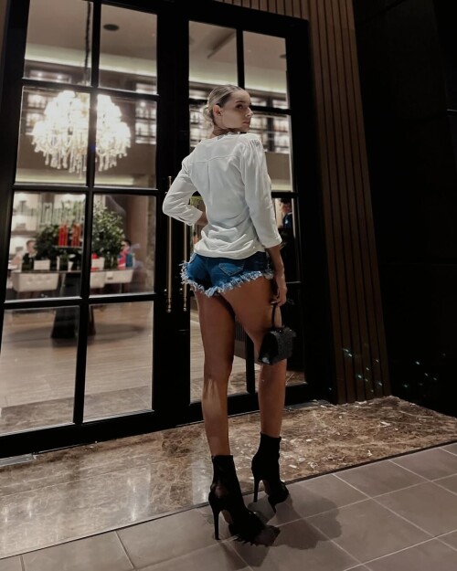 309050fbf73d5828db60cc0409ba4515.jpg