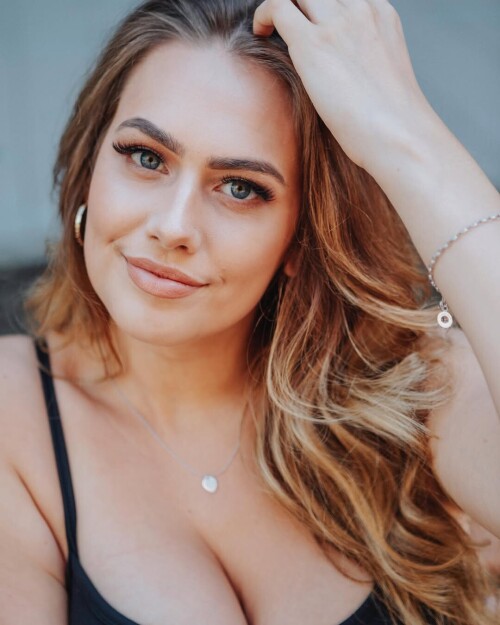 be2ae38aeb4df7b7dfcc491a008c4eb3.jpg