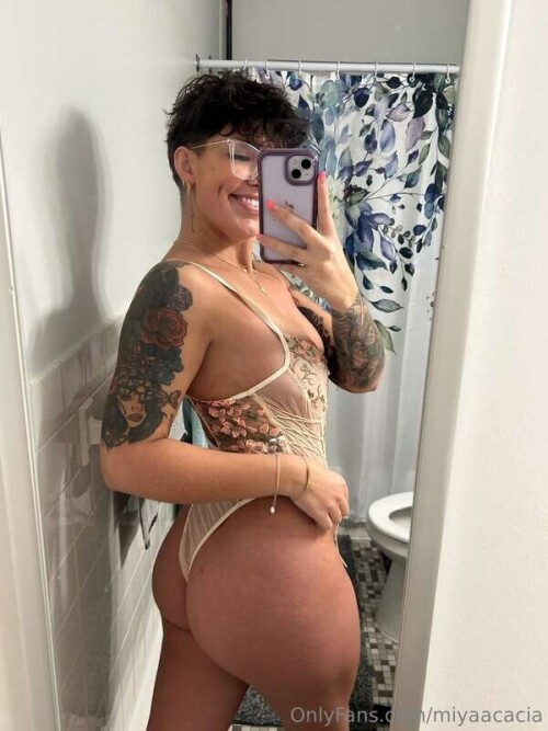 cd25399cf3672b6ee250094af3df2a18.jpg