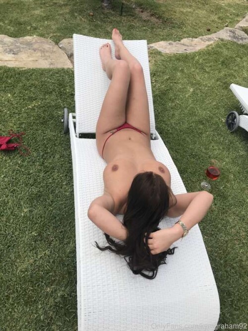 9a92d0c4d62d69c826f875588a0a2b1f.jpg