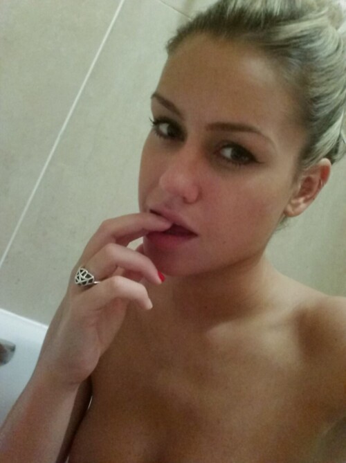 b5a6034d5ba0ce309b7dfc52abc11ee5.jpg