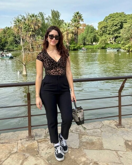 2f342b333f03e0371ac1b5bdeb9feda2.jpg