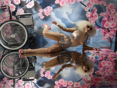 b70a93bcae3243095a6d11d7930bea90