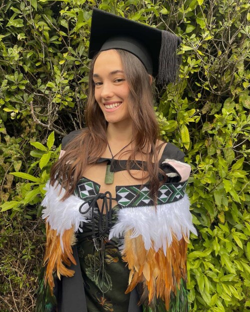 b7ef20a629bbf2fe1f6c63189f89212e