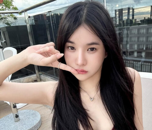 81c907ae4a6fdad948d11a4e9926f78d