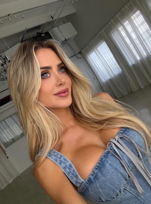 fdec0e5a0a2300ac79c261de7ee81fe4