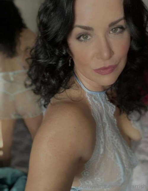 9261421f6307199a4b98c2a7070731ba.jpg