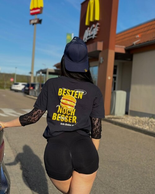 11bef2104fe4a4984a31f3e80e6877f9.jpg