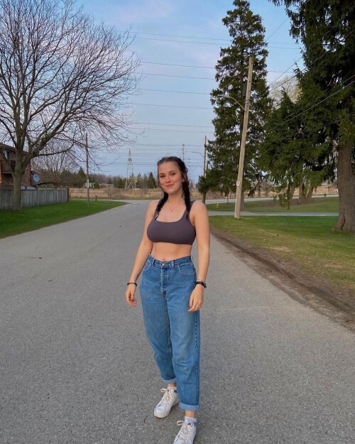 66d7ba7ce4acc0745e2ec99ab4d919f7.jpg