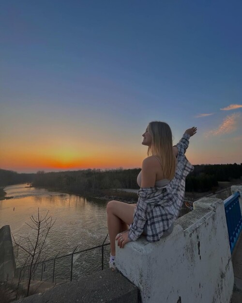 743fcd72d8415ad9a6b5e068eb612675.jpg