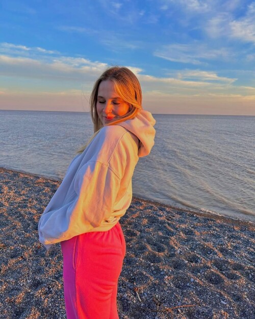 e9fcd892d179dba60ca6e3c2e38a7a48.jpg