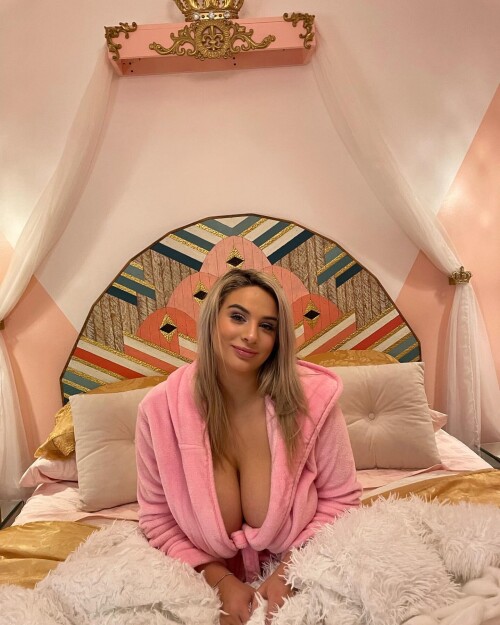 3b74087c9fbf8419799bd53120d67eb3