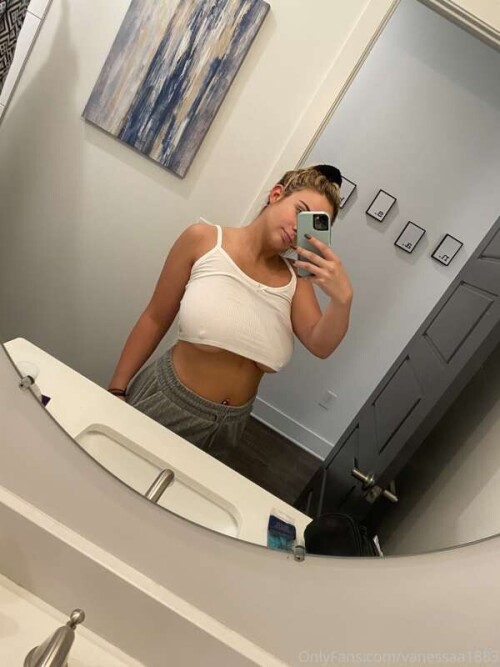 e4b6a2c9ad9854d24052cd9961bd312c