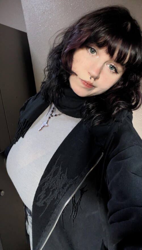 c648e7e8eb021a2434f4e02c5e4038be