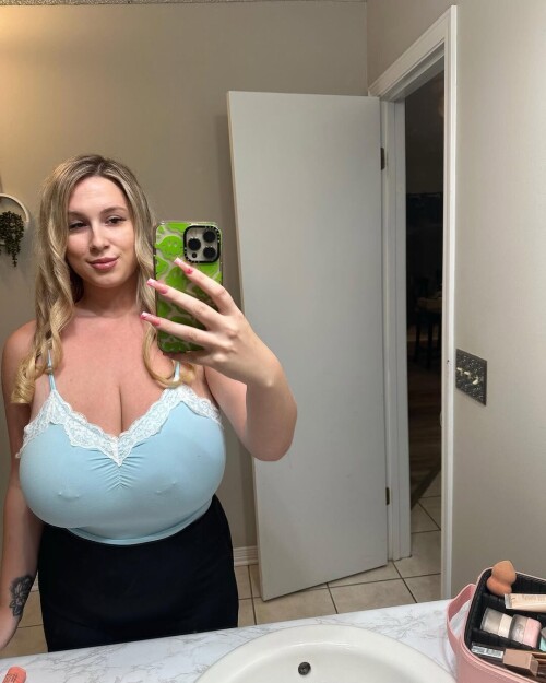 ca1d5943067d987cd4cb233c0c773f35