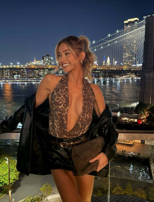 01bf740168c1c9daa22d0ff8f7b1e7d7