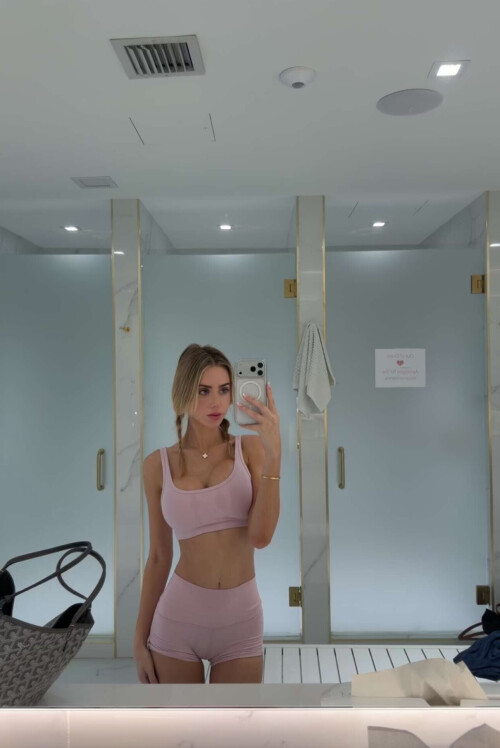 d3b32e4efbd7ddeecb17d9c4b5703c87