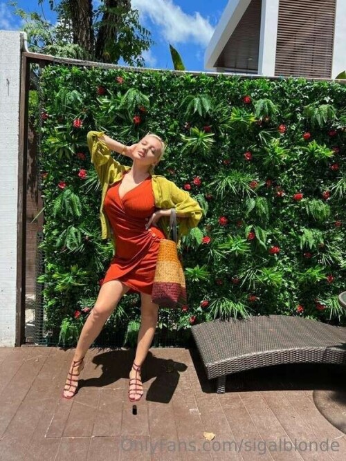 79ffe7b1db98964aecccc8662bcd041a