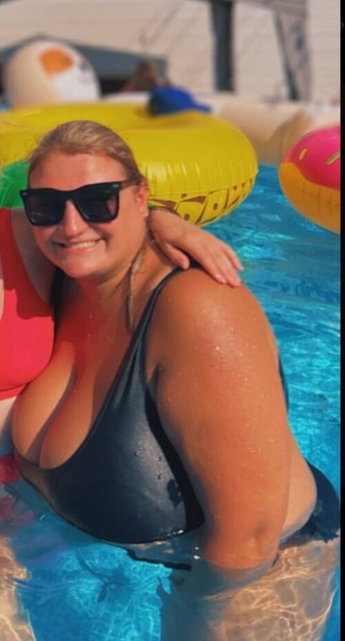 aeb09062c066bec38e4bad8a04b3a2d8