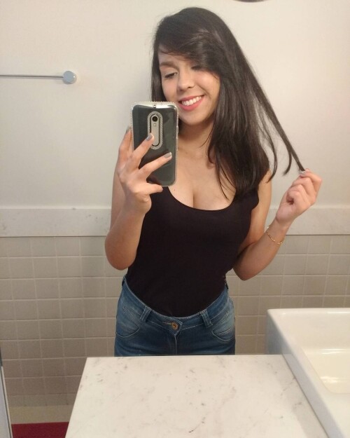 1b915c0114113f7ed685c6d84e5ff8e8