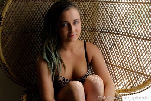 61fcc9c736173b3f8c6db7668f4e49fc