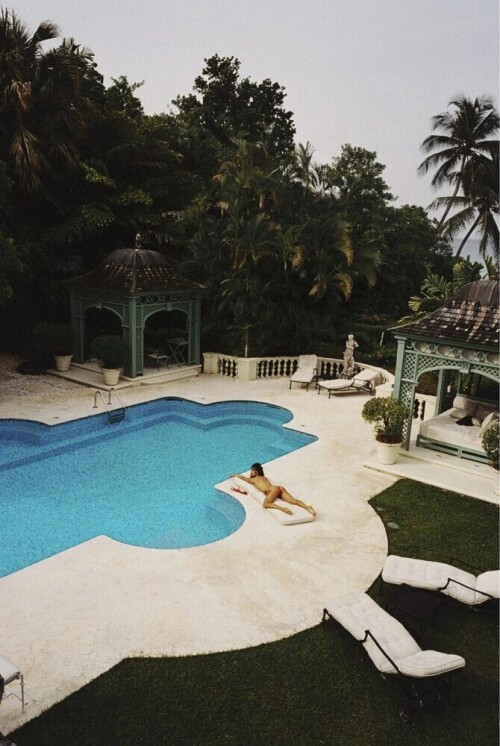 8118521d1018e104132423d832cf2dba