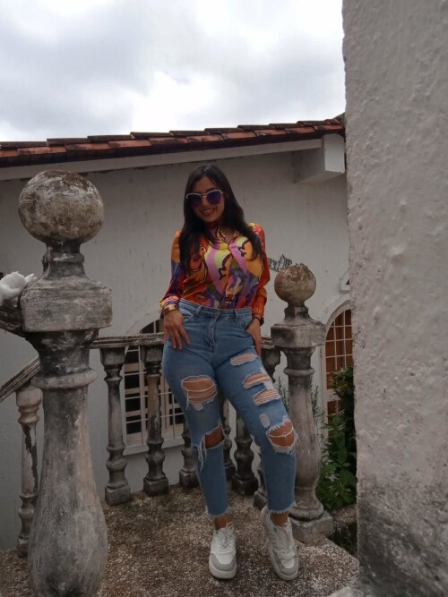 83477b012d95f9b34545523e0cdabd21