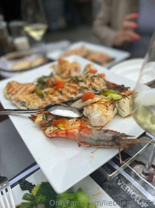 8b459f2b28a5d78fc0ec79589bcf293b