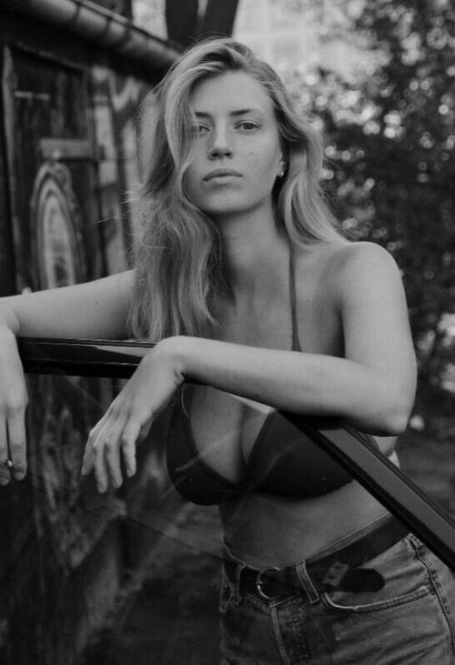 b192f78dbd294a681f87148e416e4b28