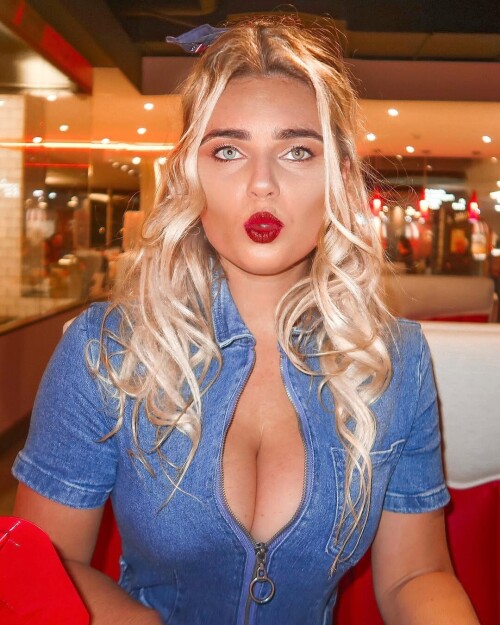 ba816bef912ffdaeafedfc9d88e5fff8