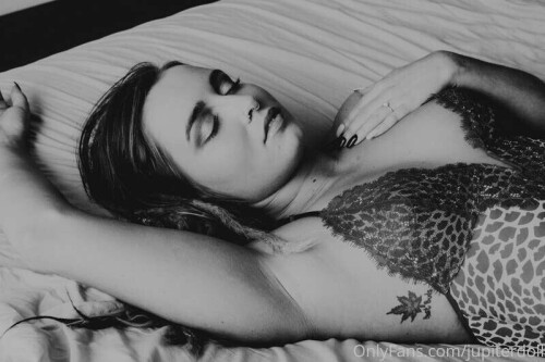 d67cfab5d37ec4656bd4c9d31f931792