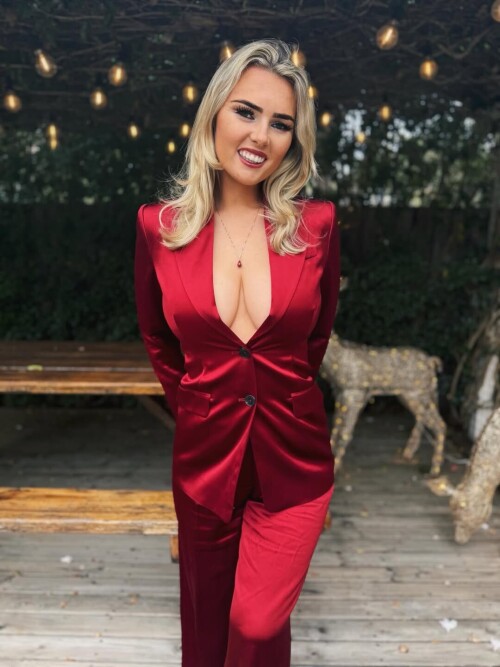 d8e0dcb20c48d439c91ff186e9e38f64