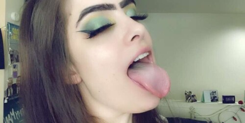 e4c9585eb12d0f5c7a7dff3e059d5d30