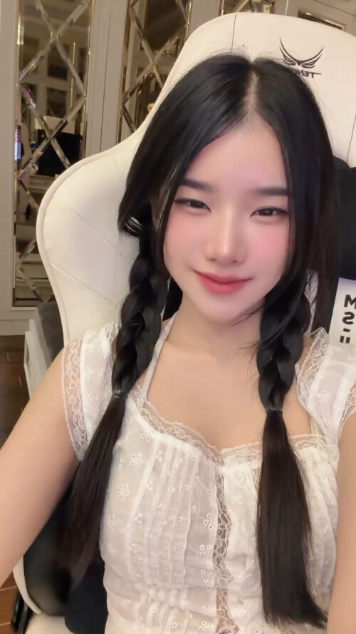 4d8330a7fb7598d5a28b6b6c9f0dabd0