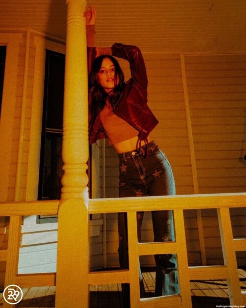 60df452fe74e2d2428514a5e4636272b