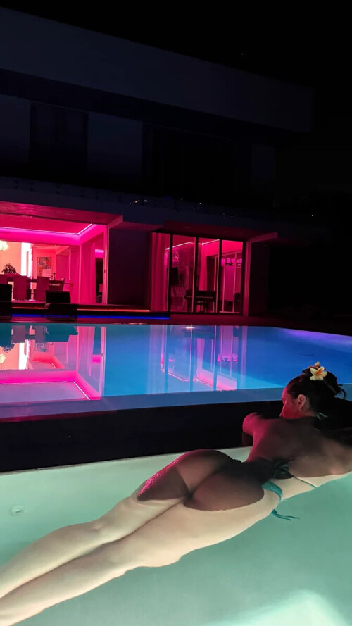 6ed40f0cc680cb37e8d4d8679fac5caa