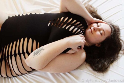 70a932a1a097050b820d056f406ef930