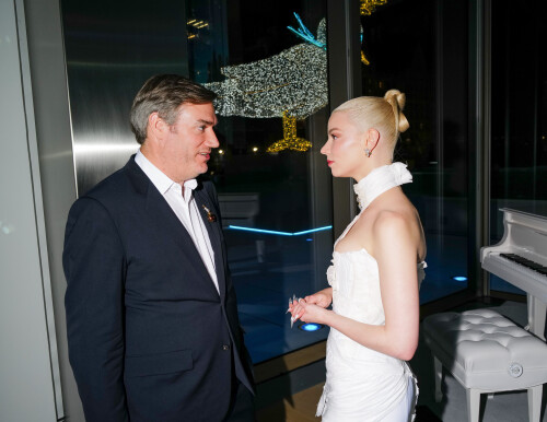 b63d2b8675262f399d3e7df3bc4bb690