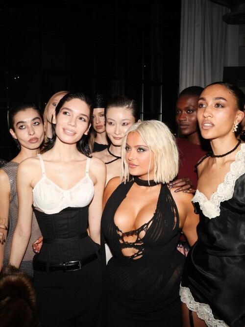 cf7d6e9647f1e273791423c292244617