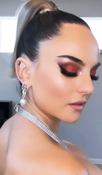 ed4883ea2bf74b37e4ef0188313100db