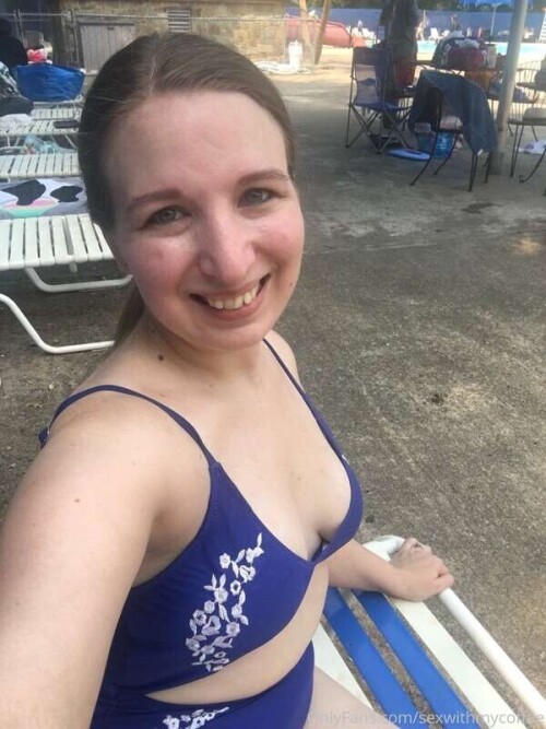 f2037a84d2174d83e4cb8ad47e3ed995