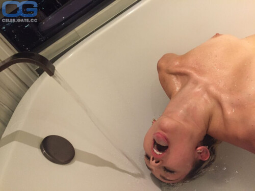 f6ced91a0b7baa573dc44518e2480373