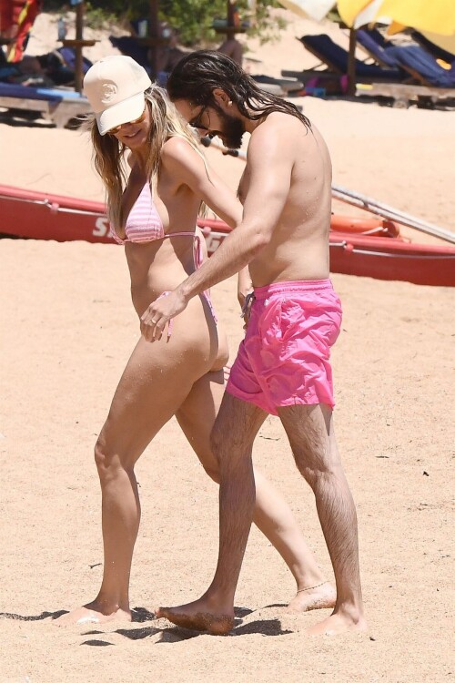 16ada4068e56d963d402e909bb6e93ab